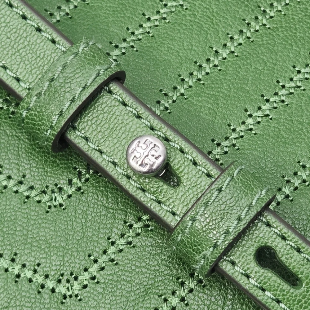 LIKE NEW TORY BURCH FLEMING CHEVRON CAMERA CROSSBODY BAG